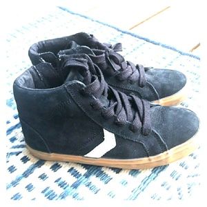 Next Direct Hightops